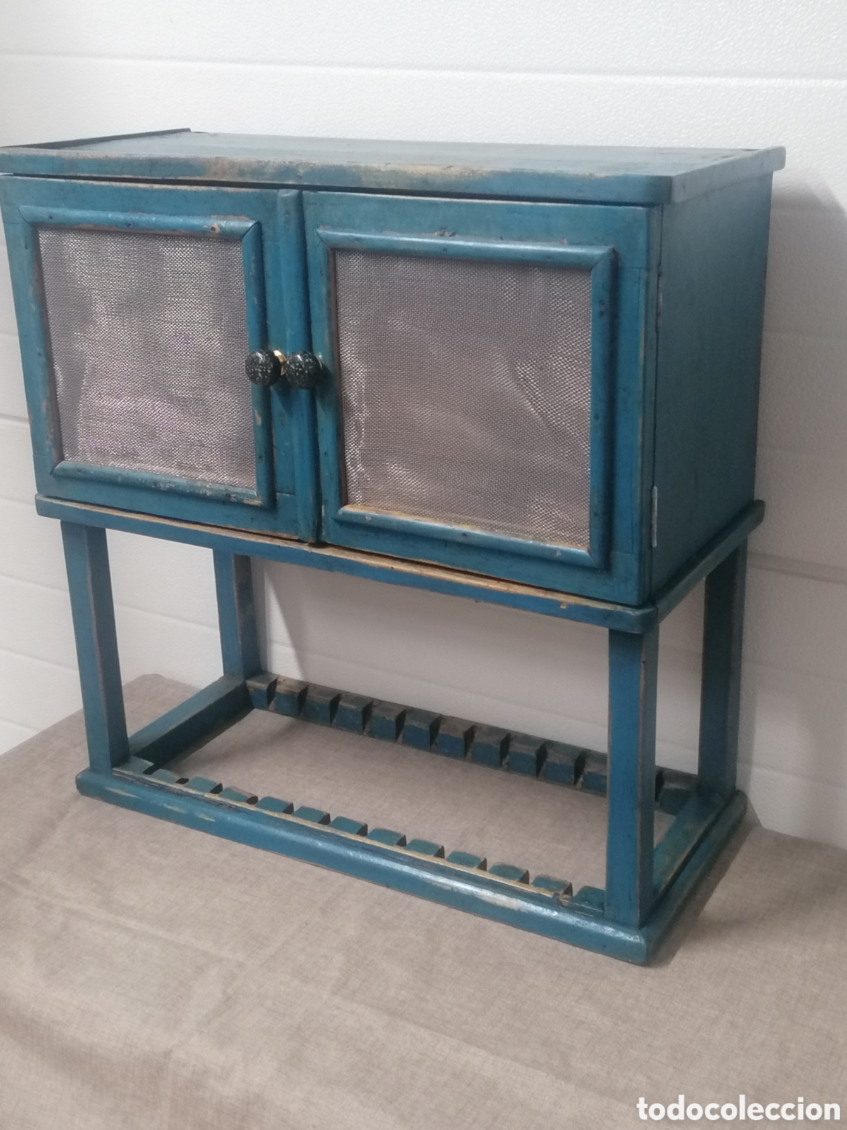 Antig&uuml;edades: Platero de madera antiguo