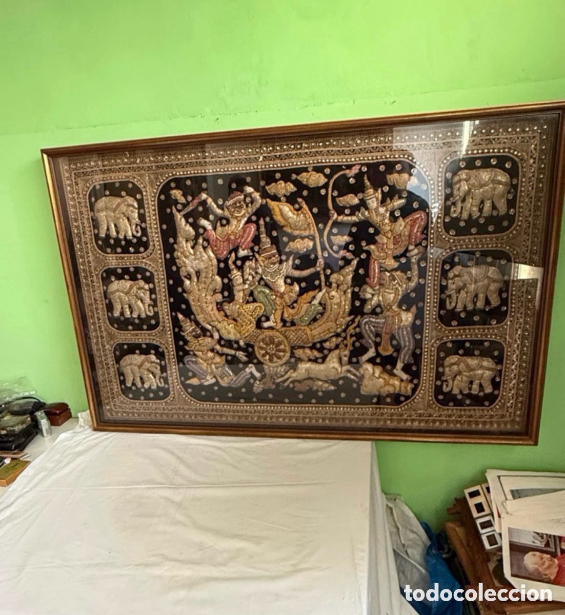 Antiquit&auml;ten: Gran panel bordado oriental con pedrer&iacute;a y lentejuelas 140 x 90 cm
