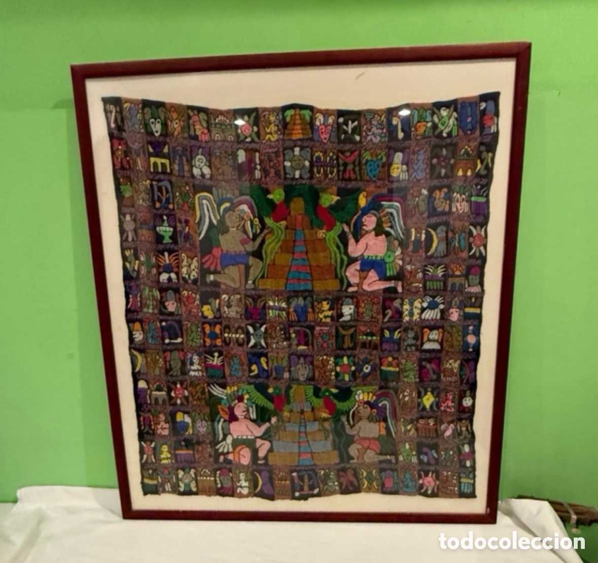 Antiquit&auml;ten: Precioso Tapiz Maya Bordado a Mano (Guatemala). mediados del siglo XX.medidas (98X86cms).