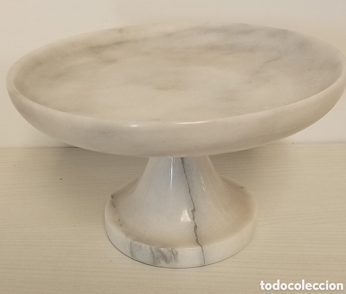 Antiquit&auml;ten: .CUENCO DECORATIVO DE PEDESTAL EN MARMOL BLANCO