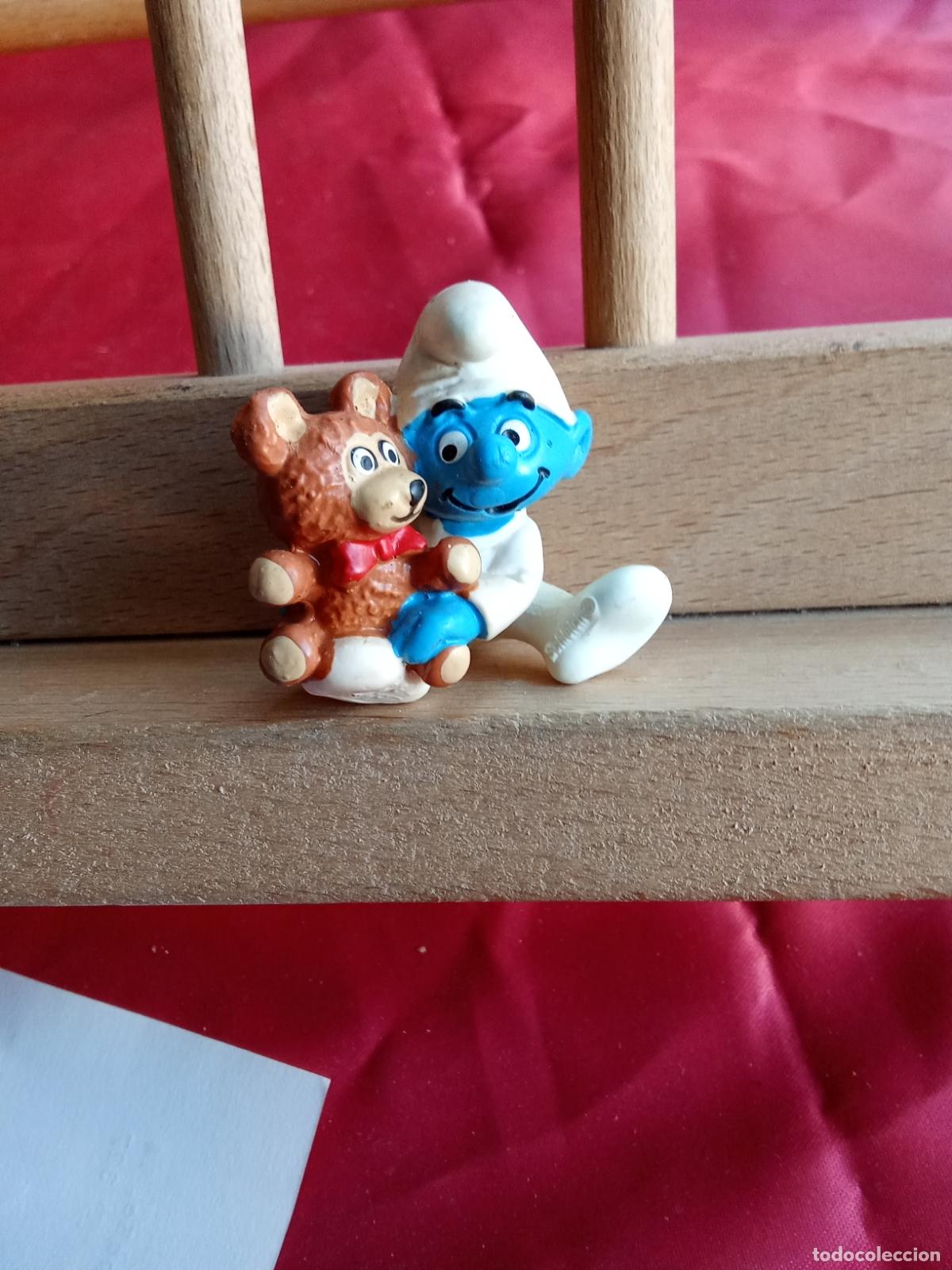 Antig&uuml;edades: Pitufo blanco peluche oso. Vitrina juguete