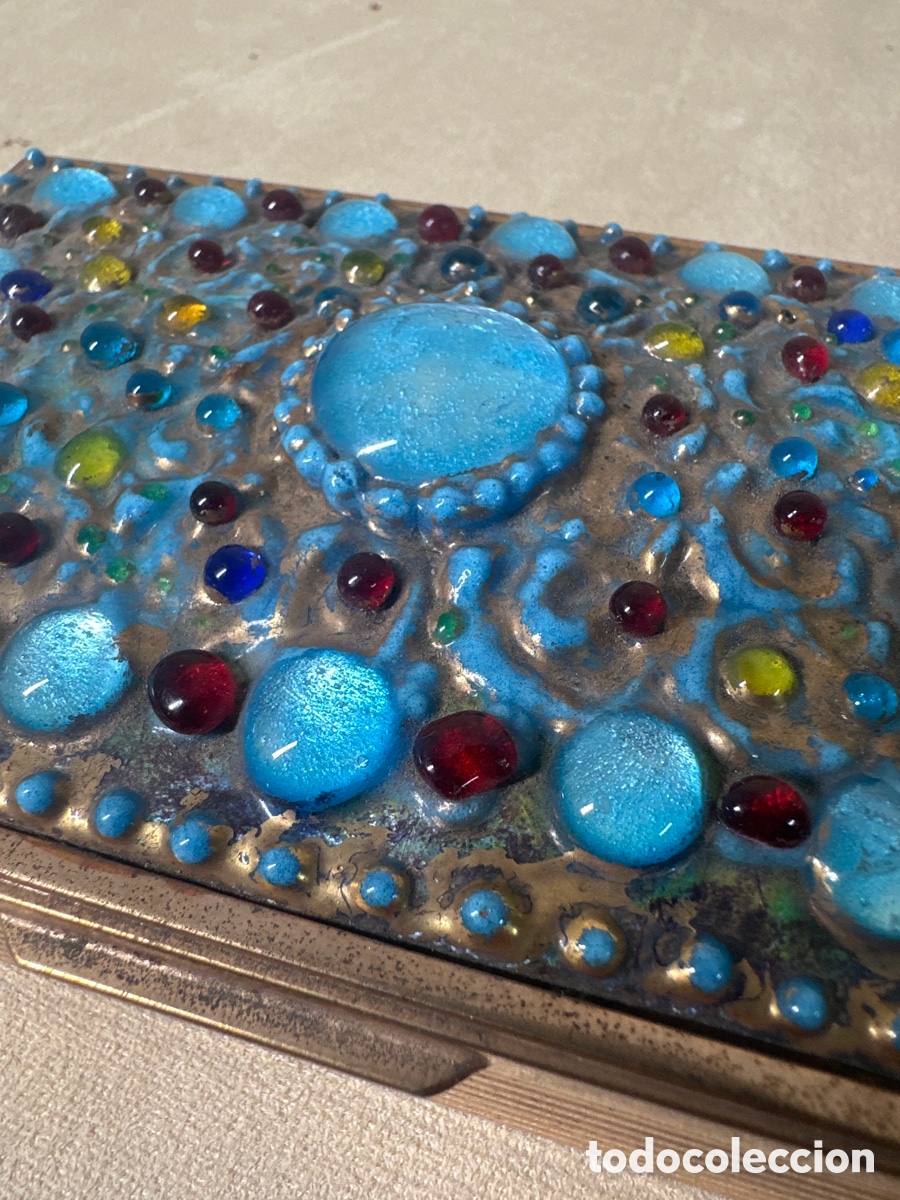 Antiques: CAJA REALIZADA EN METAL DORADO Y PIEZAS DE CRISTAL
