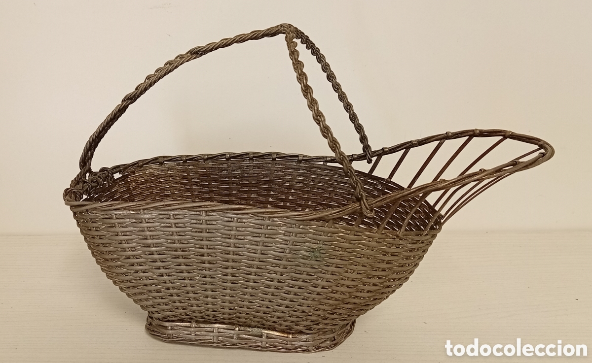 Antig&uuml;edades: CESTA VINTAGE PLATEADA