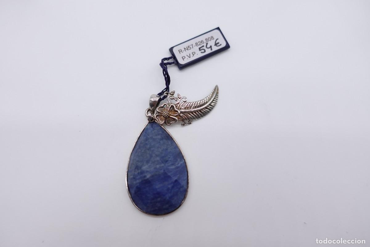 Antiques: COLGANTE DE PLATA DE LEY CON PIEDRA AZUL Y ALA DECORATIVA NUEVO SIN USO DE JOYERIA