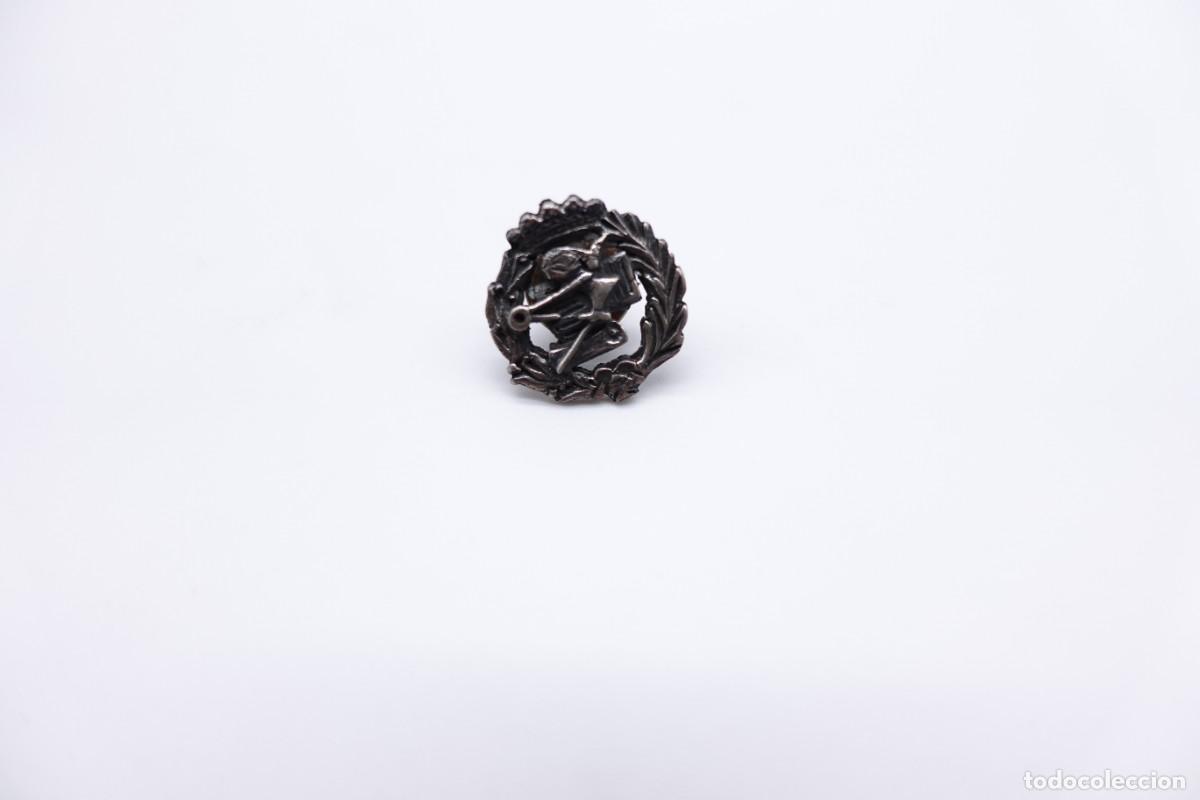 Oggetti Antichi: PIN INSIGNIA EN PLATA CON ESCUDO COMPAS Y REGLA