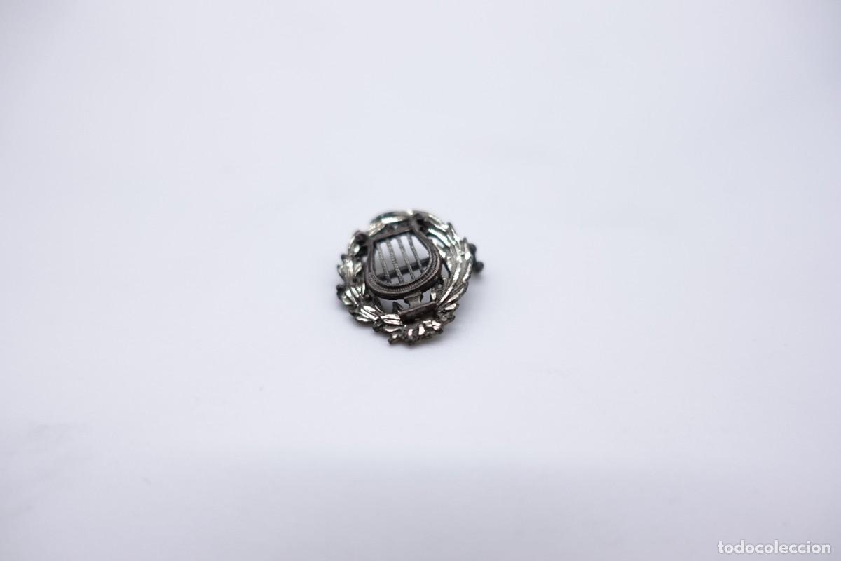 Oggetti Antichi: PIN INSIGNIA EN PLATA CON ARPA MUSICA O SIMILAR