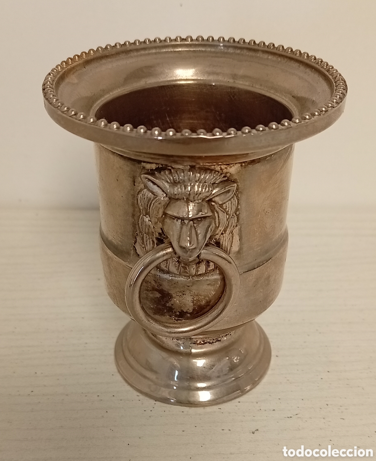 Antig&uuml;edades: COPA DECORATIVA VINTAGE PLATEADA CABEZA DE LE&Oacute;N