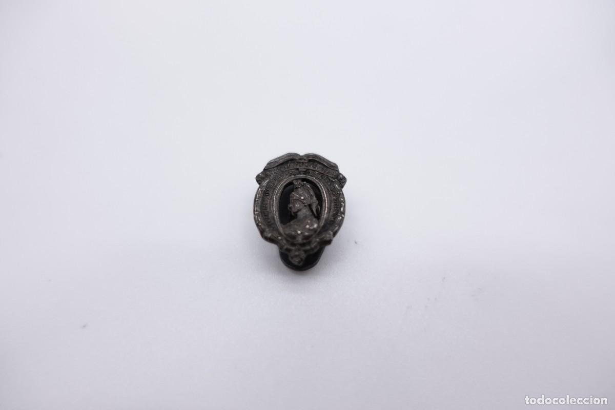 Oggetti Antichi: PIN DE OJAL O SOLAPA VINTAGE EN PLATA BUSTO O SIMILAR A IDENTIFICAR