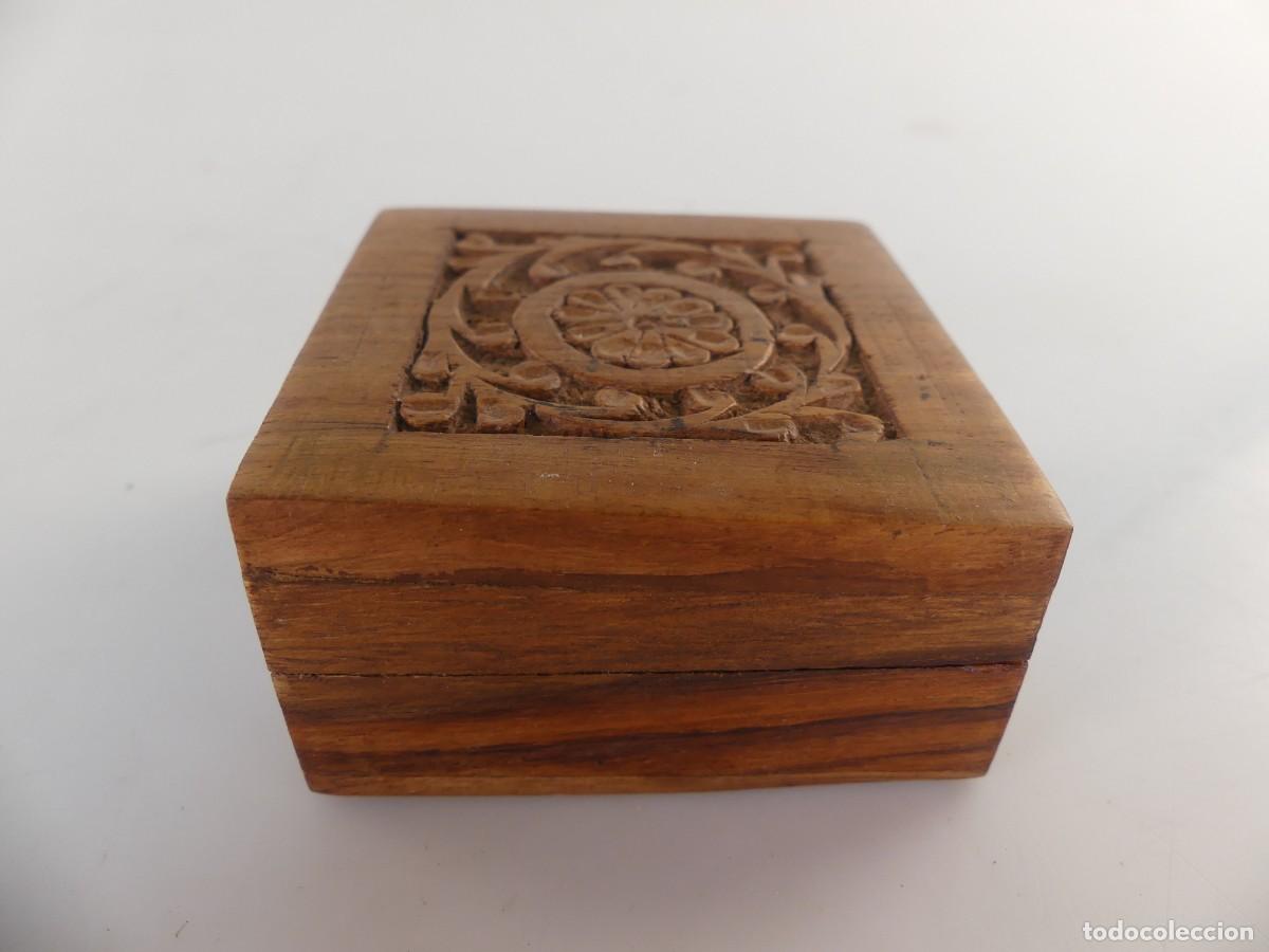 Antiques: BONITA CAJA DE MADERA