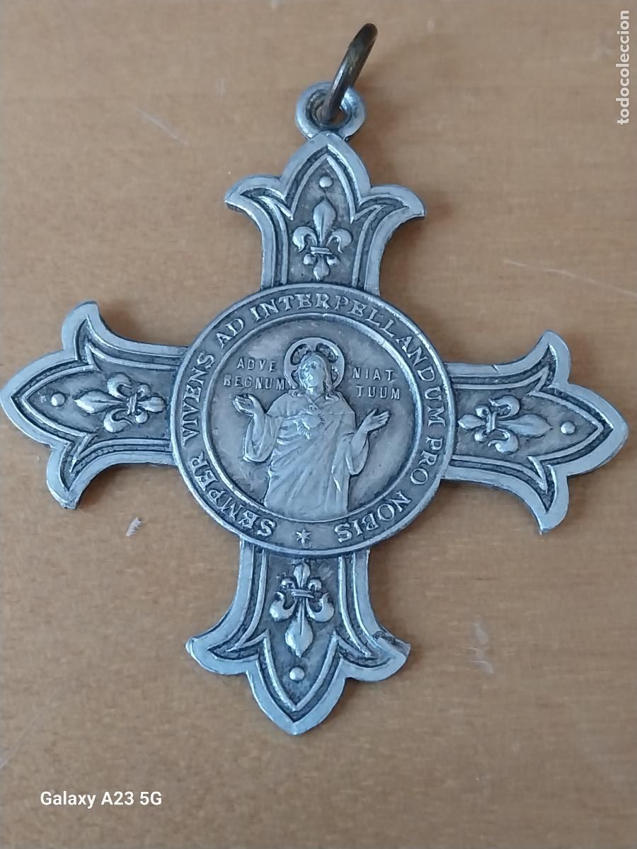 Antig&uuml;edades: COFRADIA SAGRADO CORAZ&Oacute;N JESUS MEDALLA CRUZ ALUMINIO ANTIGUA 4.88CMS ALTO