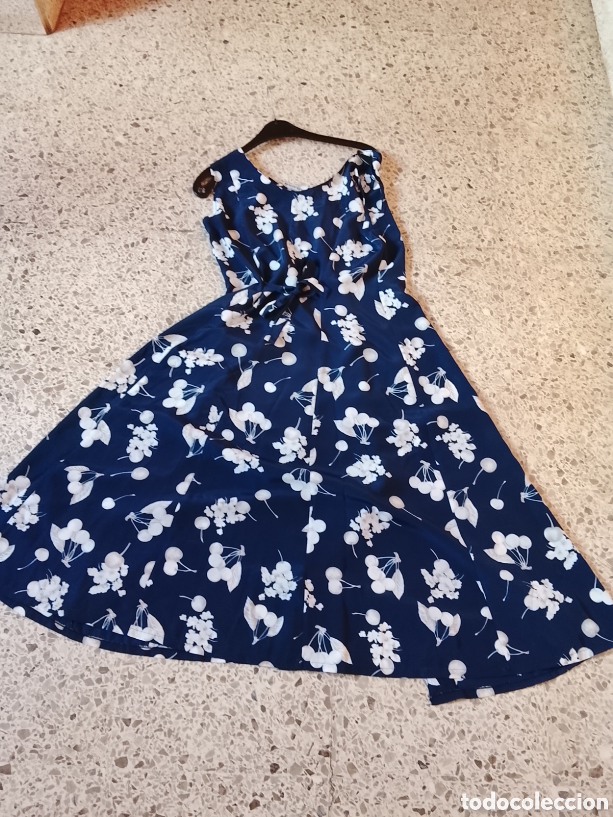 Antig&uuml;edades: Vestido de se&ntilde;ora ,a&ntilde;os 70 ,marca Rafashi&oacute;n,talla 46 .Ver fotos y leer descripci&oacute;n .