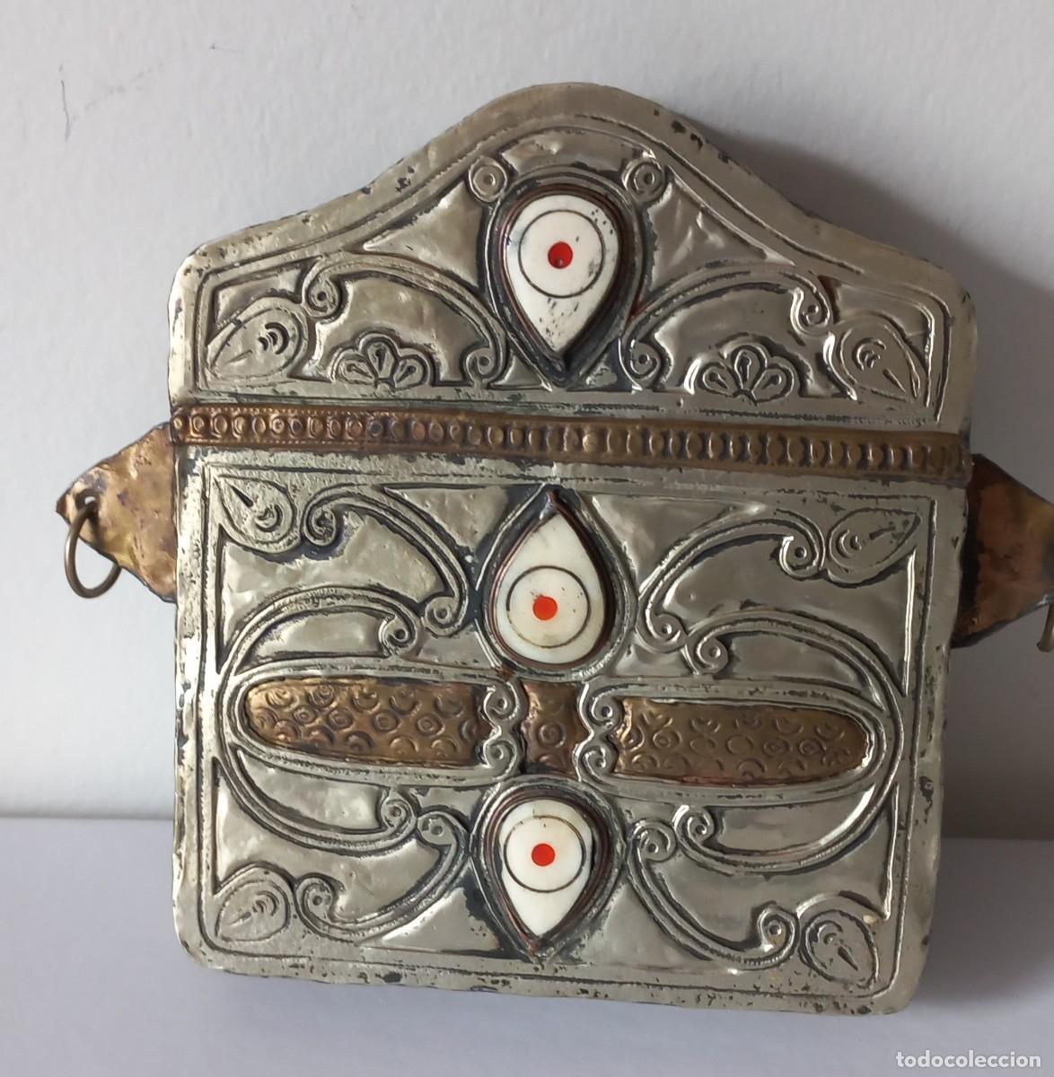 Oggetti Antichi: Bonito porta Cor&aacute;n posiblemente plata y bronce