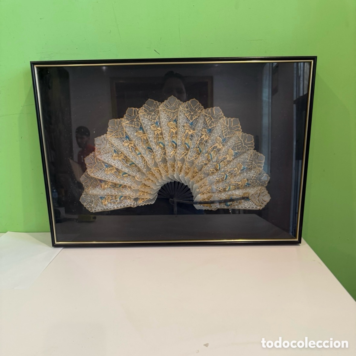 Antiquit&eacute;s: Abanico de baraja antiguo pintado a mano enmarcado bajo cristal Siglo XIX- XX