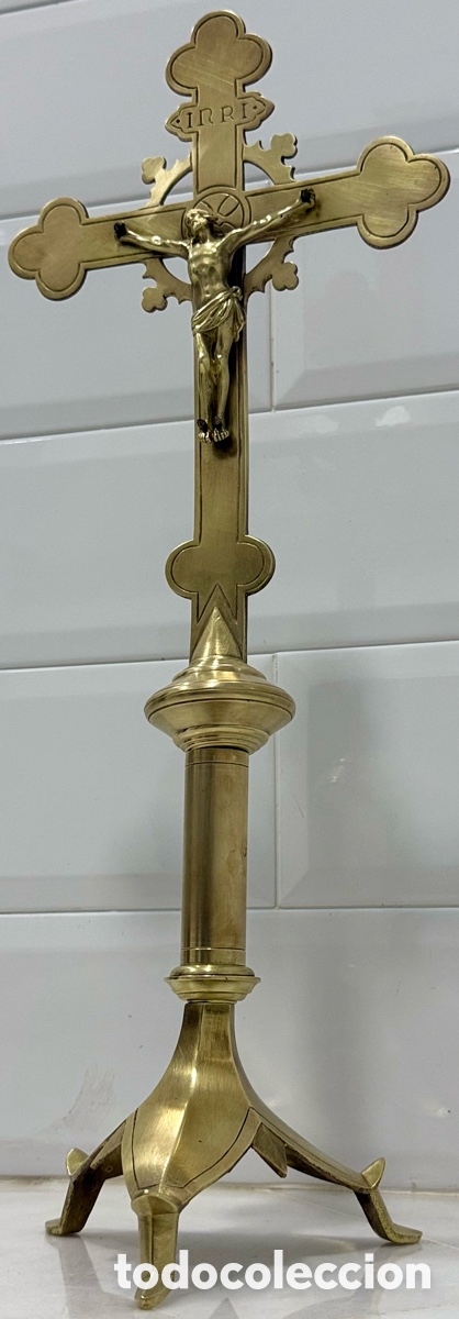 Antig&uuml;edades: ANTIGUA CRUZ DE ALTAR DE IGLESIA BRONCE 1900