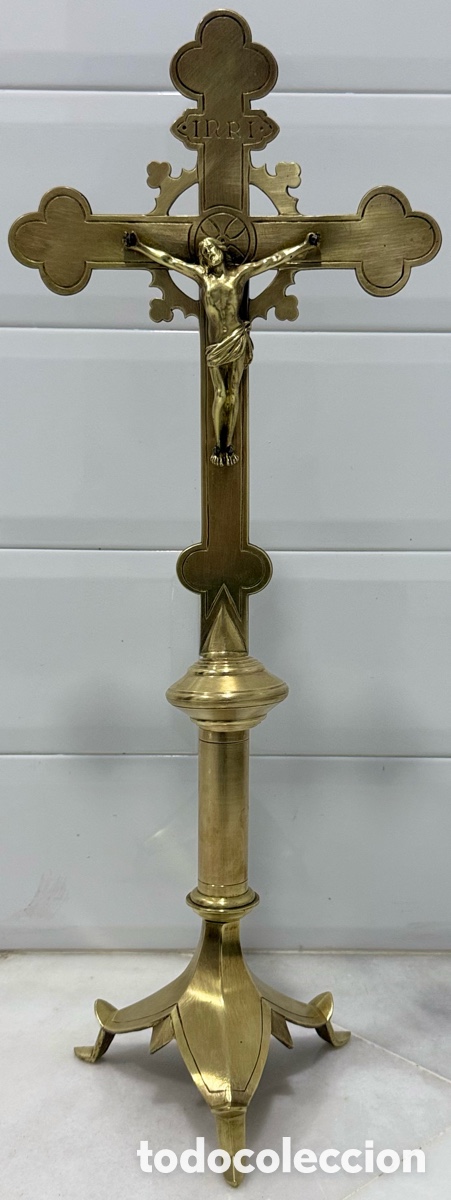 Antig&uuml;edades: ANTIGUA CRUZ DE ALTAR DE IGLESIA BRONCE 1900