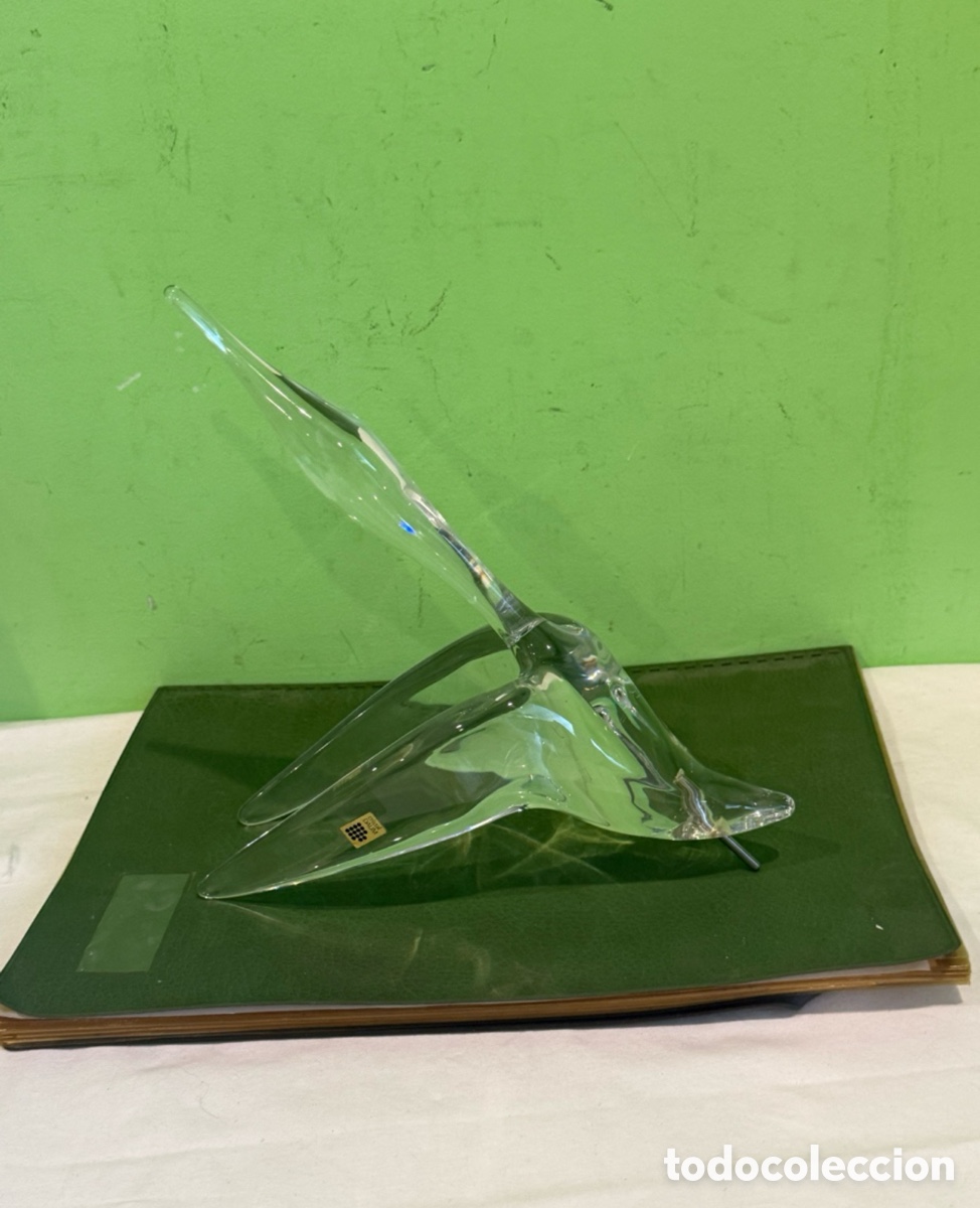 Antig&uuml;edades: Lujosa Escultura de dise&ntilde;o ave abstracta cristal franc&eacute;s Daum Nancy firmada y grabada.