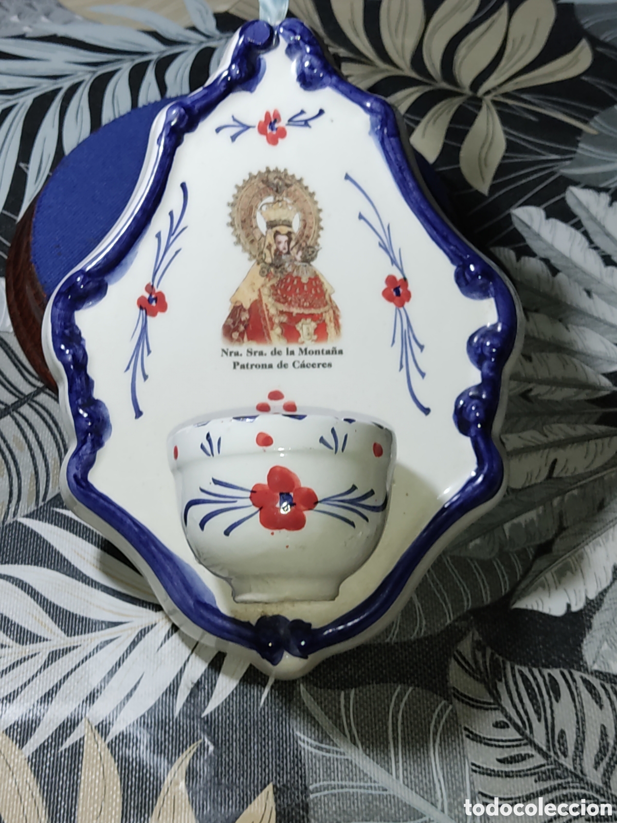 Antig&uuml;edades: Antigua Benditera ceramica Virgen de Nra.Sra.de la Monta&ntilde;a & Patrona de C&aacute;ceres.