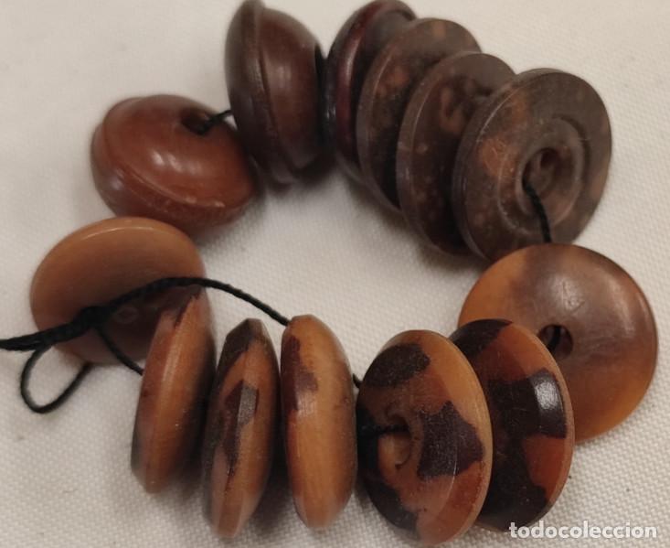 Oggetti Antichi: LOTE DE 13 BOTONES ANTIGUOS