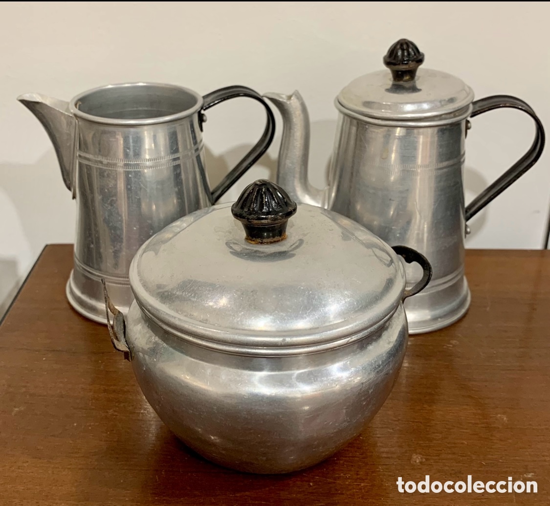 Antig&uuml;edades: Cafetera, Lechera y Azucarero. SIGG. Aluminio. Suiza. Mid-Century.