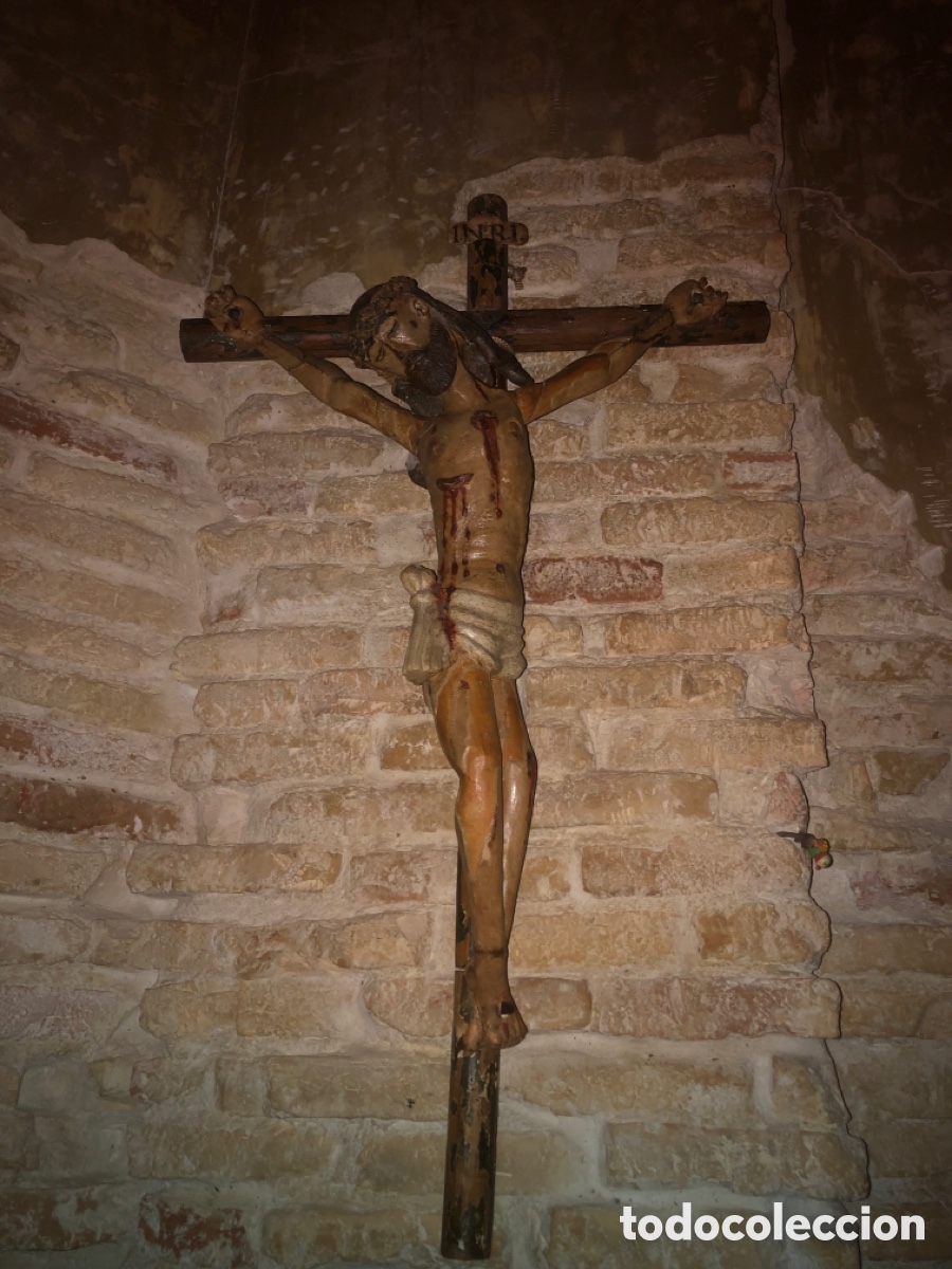 Antig&uuml;edades: Talla de cristo crucificado (madera 95 cm)