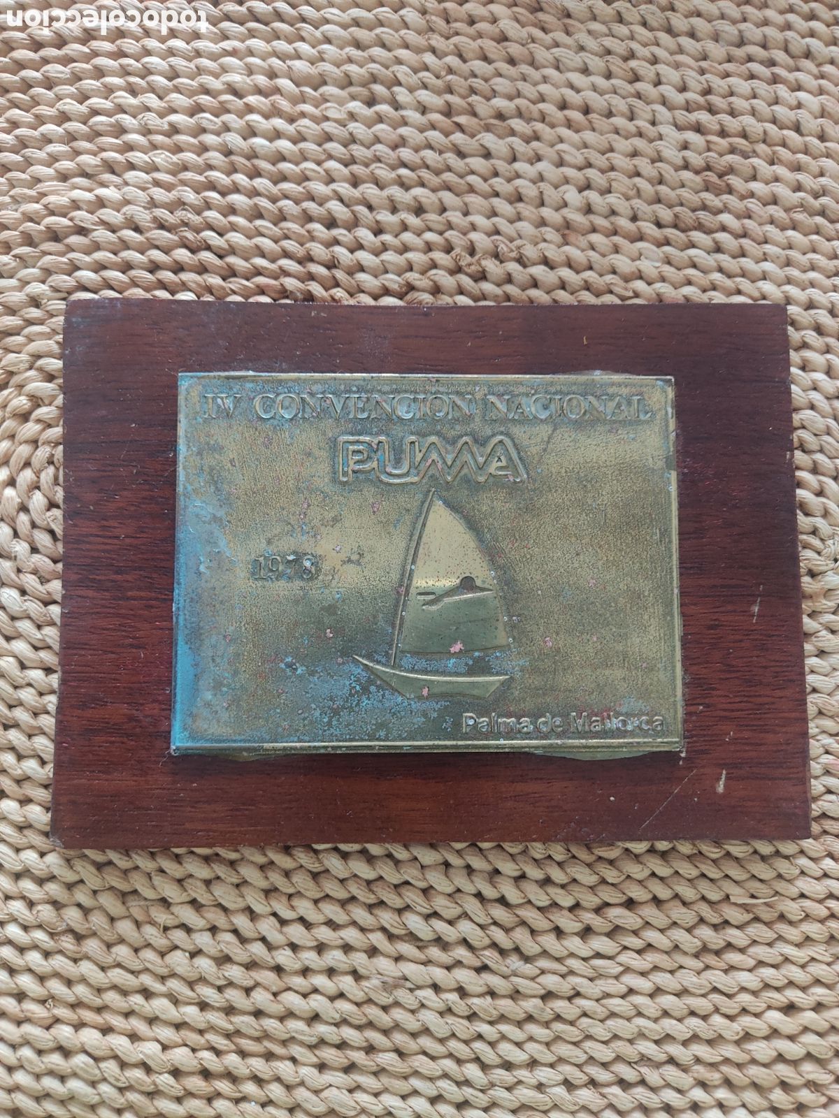 Antiquit&auml;ten: PLACA COMMEMORATIVA IV CONVENCI&Oacute;N NACIONAL PUMA PALMA DE MALLORCA 1978