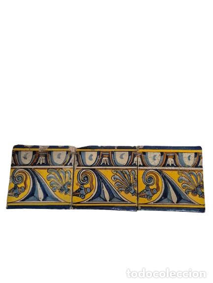 Antiques: Conjunto de Tres Azulejos de Cer&aacute;mica, Renacimiento - Cenefa Azulejer&iacute;a de Barcelona - S.XVII