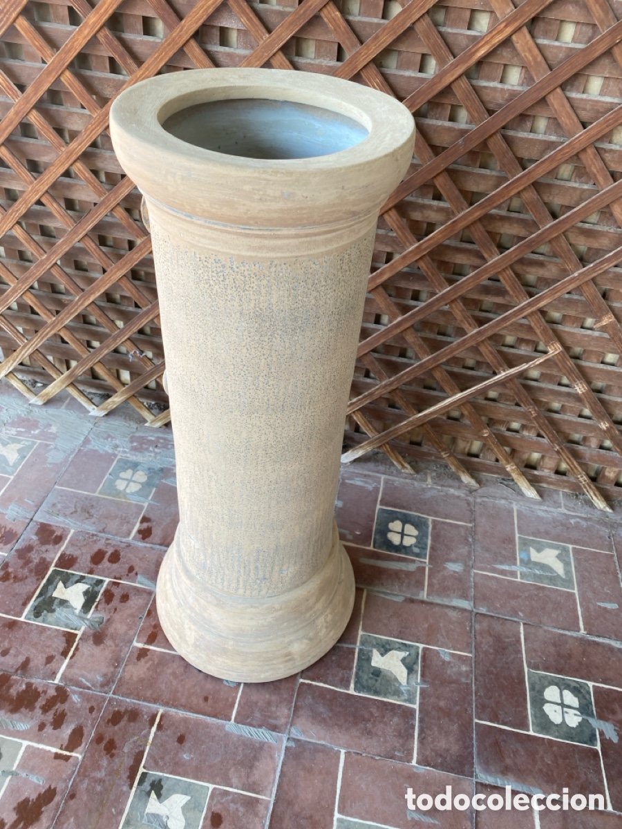 Antig&uuml;edades: Peana macetero de barro cocido - Foto 3