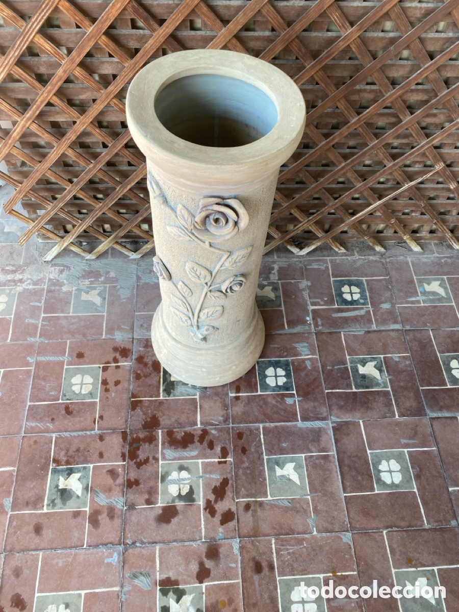 Antig&uuml;edades: Peana macetero de barro cocido - Foto 10