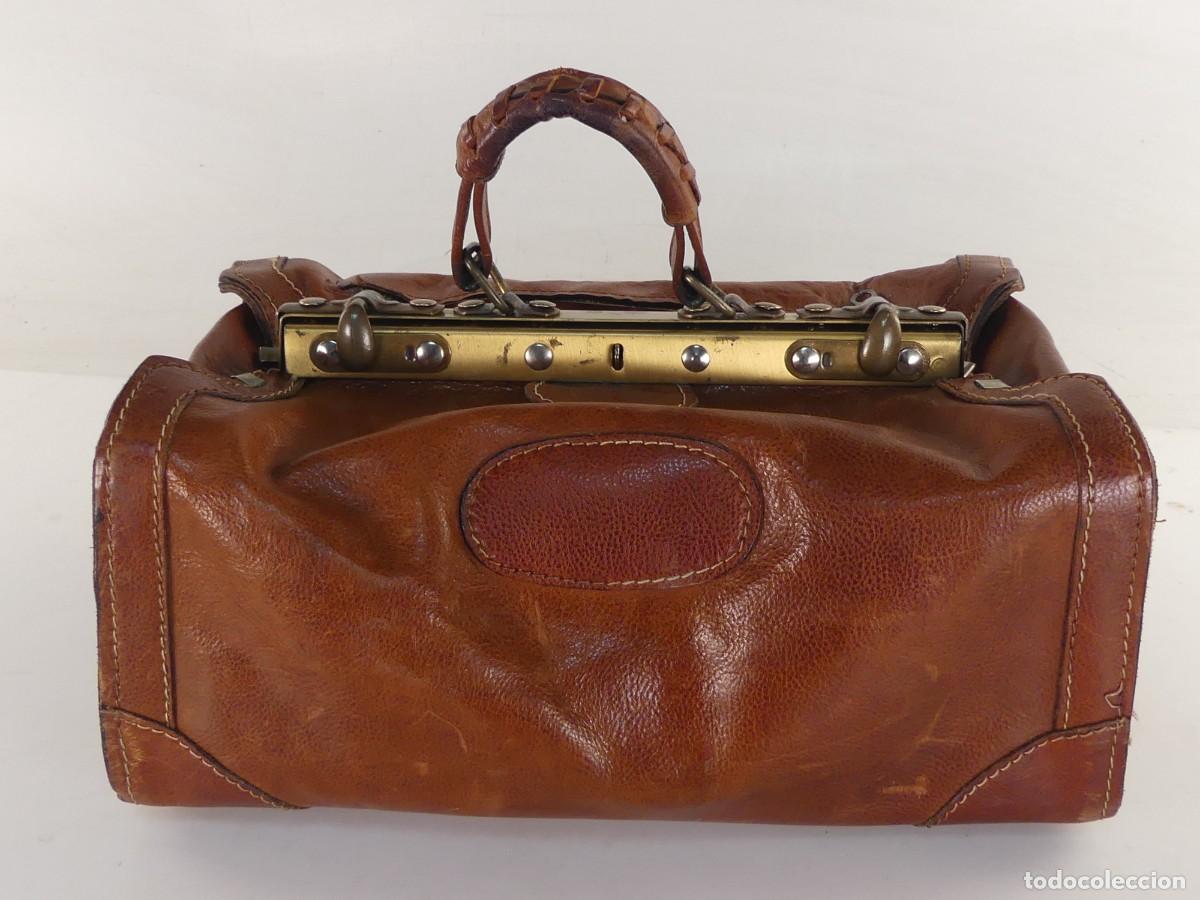 Oggetti Antichi: ANTIGUO BOLSO MALETA DE MEDICO, CUERO OBJETO DE COLECCI&Oacute;N
