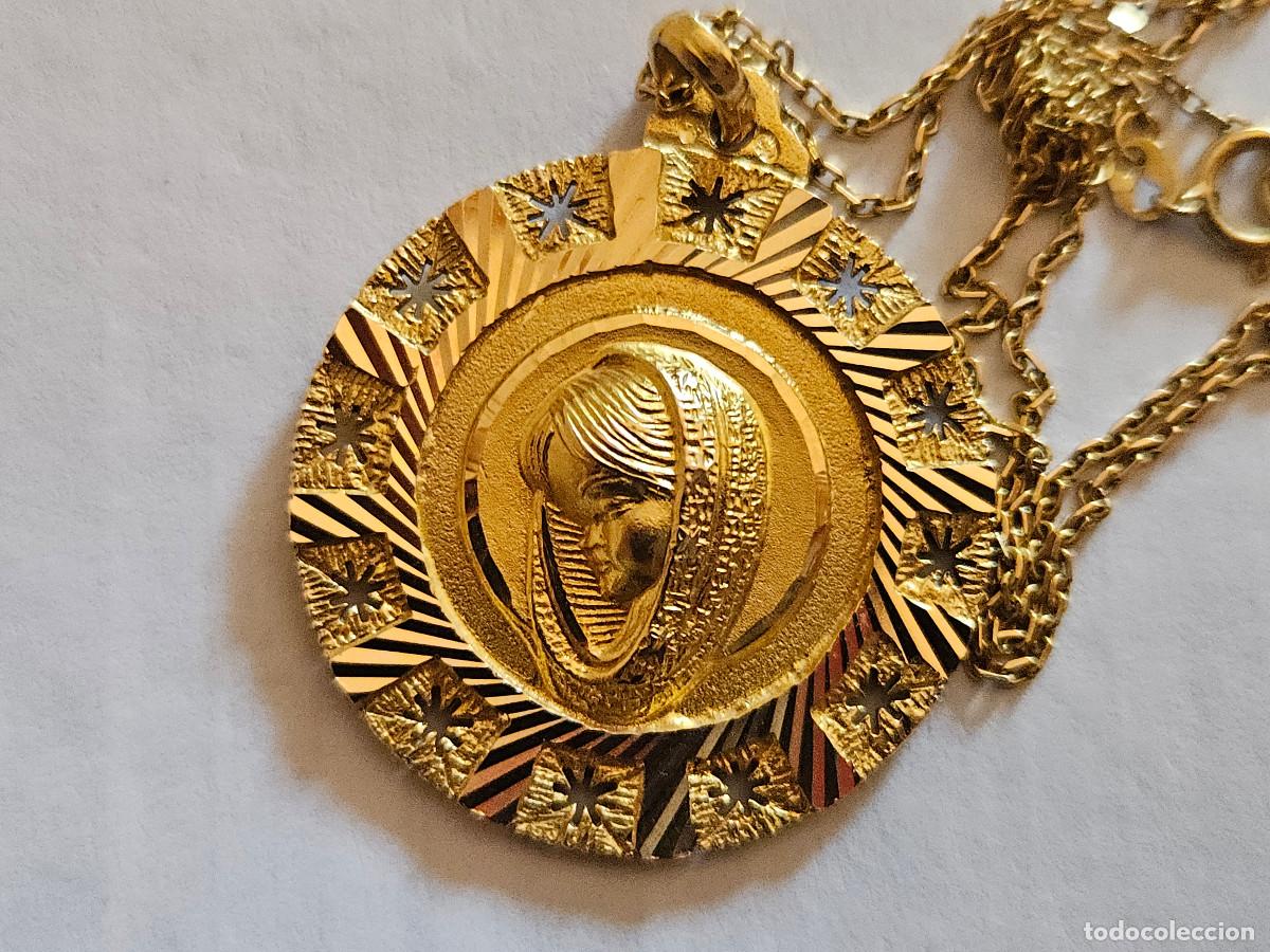 Antig&uuml;edades: Medalla de oro 18k de la virgen ni&ntilde;a , peso 9g , diametro 3cm , es de los a&ntilde;os 50