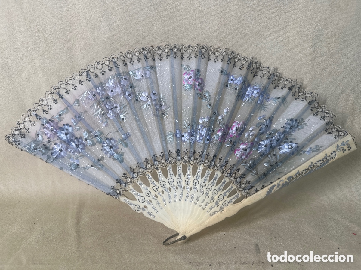 Oggetti Antichi: Antiguo abanico con varillas de hueso y pintado a mano