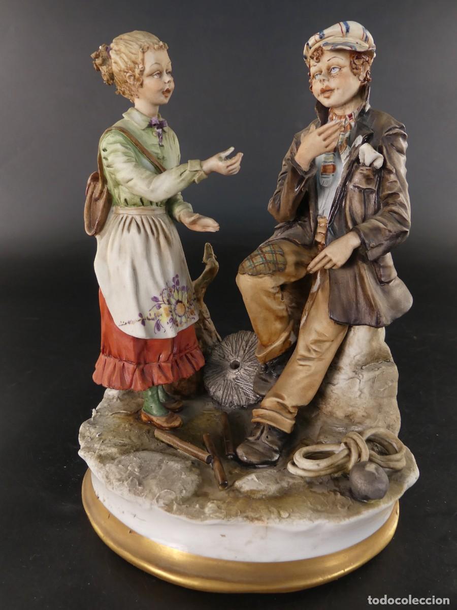 Antiguidades: PRECIOSA FIGURA DE PORCELANA DE CAPODIMONTE