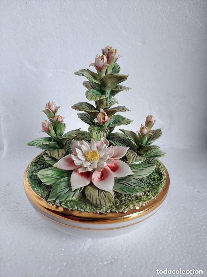 Antiguidades: Preciosa pieza nenufares de porcelana ceramica de manises la huerta - hecho a mano