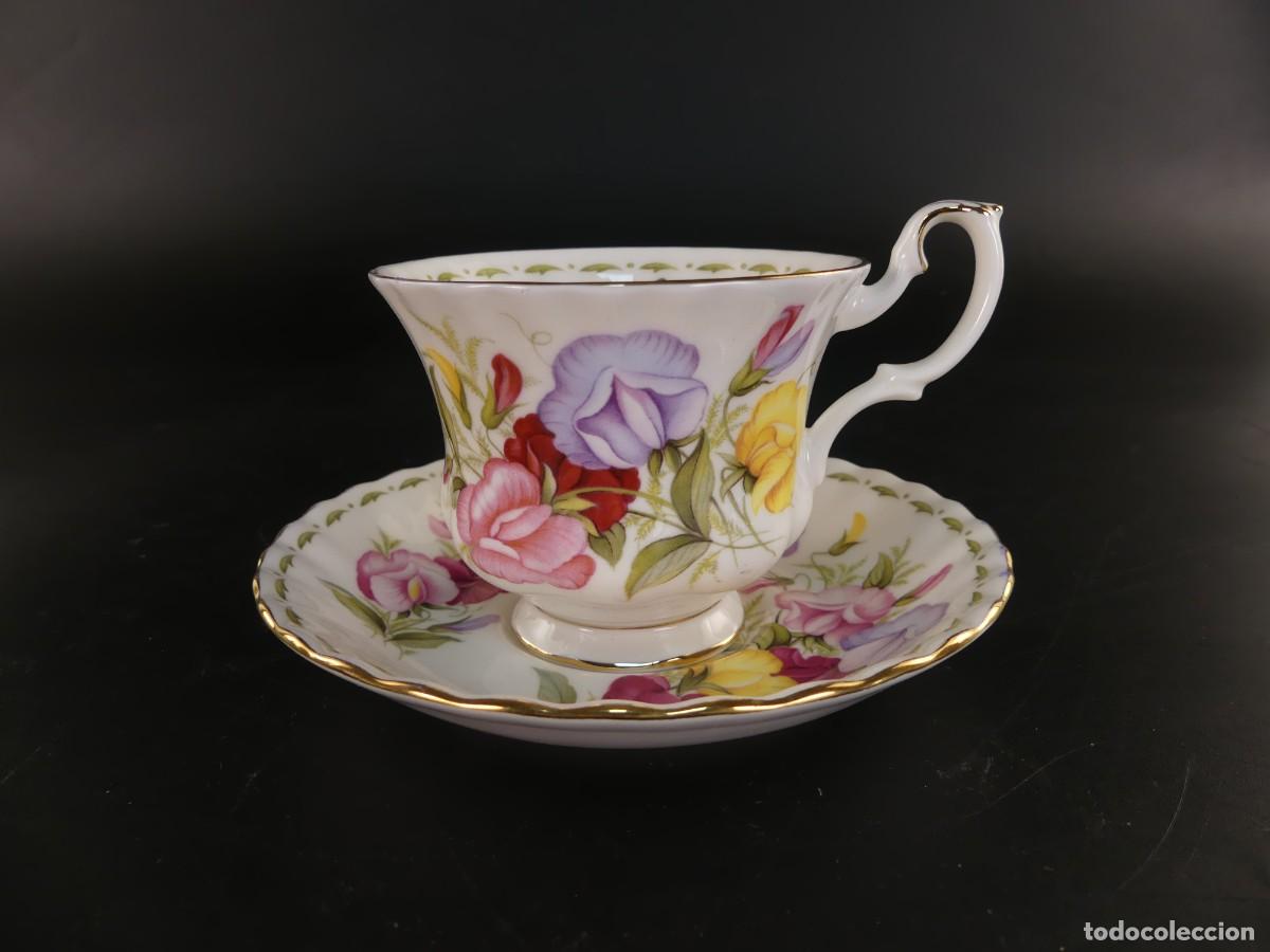 Antiguidades: PRECIOSA TAZA Y PLATO DE PORCELANA ROYAL ALBERT SERIE FLOWER OF THE MONTH MES DE ABRIL