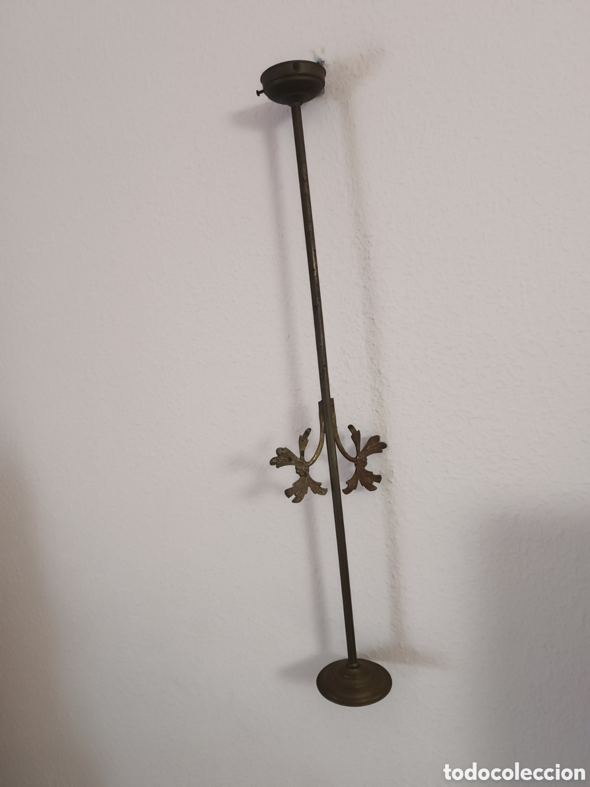 Antiquit&eacute;s: CUBRE-CABLE, soporte, Extensor, con colgador con gancho en LAT&Oacute;N.