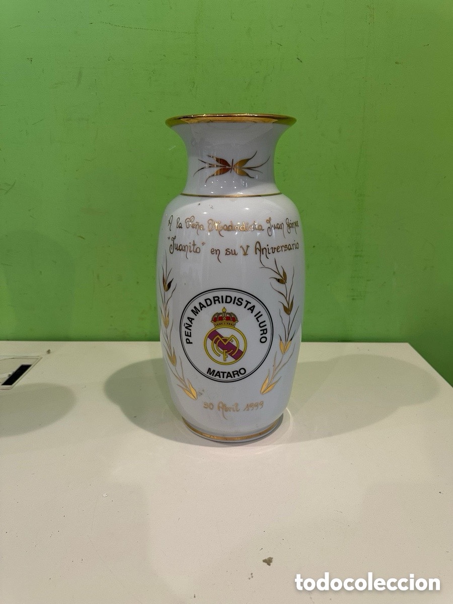 Antig&uuml;edades: Jarr&oacute;n porcelana Pe&ntilde;a Madridista lluro Matar&oacute; 1989 Real Madrid con dedicatoria