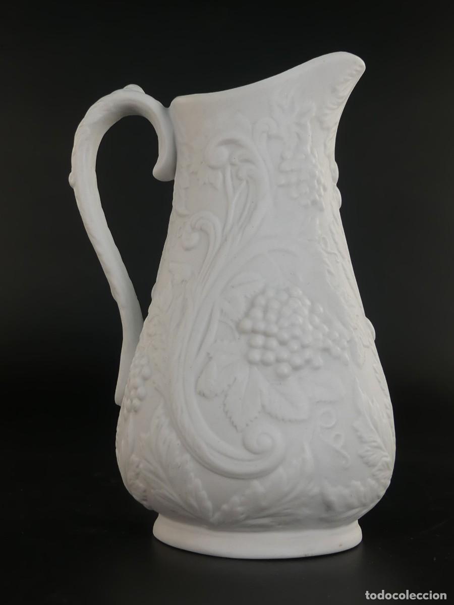 Antiguidades: PRECIOSA JARRA DE PORCELANA BISCUIT