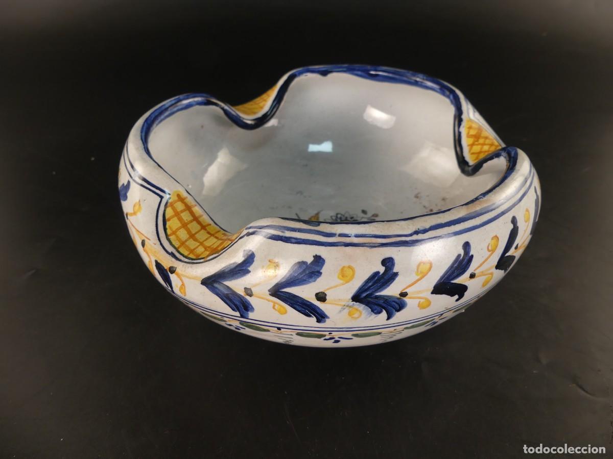 Antiques: CENICERO DE CERAMICA DE TALAVERA DECORADO A MANO