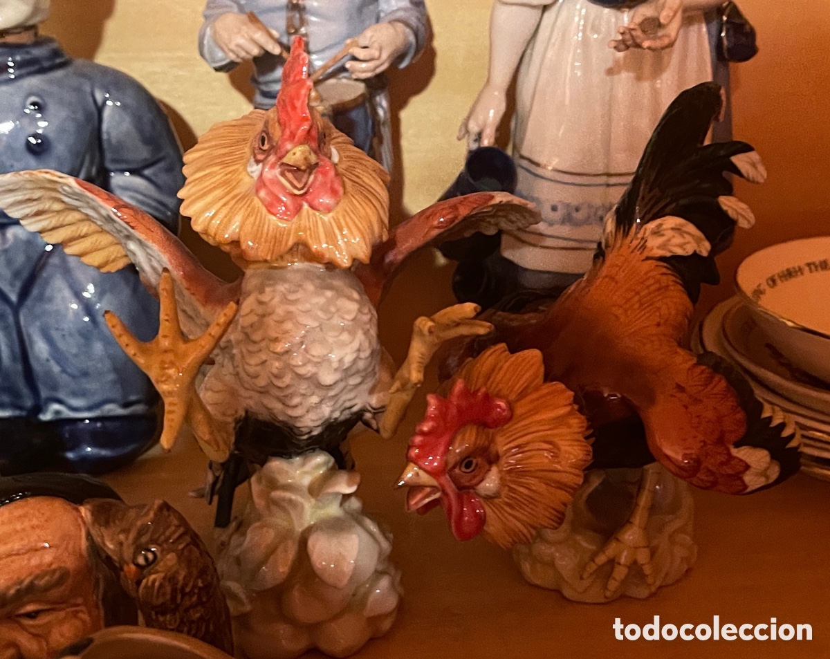 Antig&uuml;edades: Dos Gallos de pelea de porcelana de Algora - Foto 1