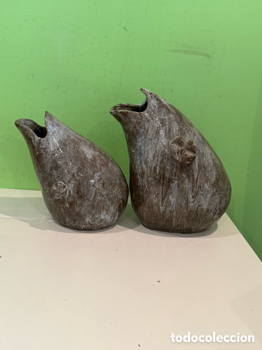 Antig&uuml;edades: Pareja de jarrones de dise&ntilde;o Art D&eacute;co en terracota esmaltada a&ntilde;os 80.