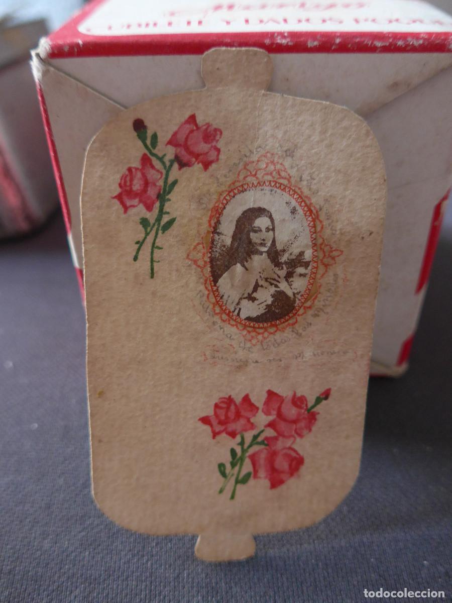 Antig&uuml;edades: RELICARIO ROSA DE SANTA TERESITA