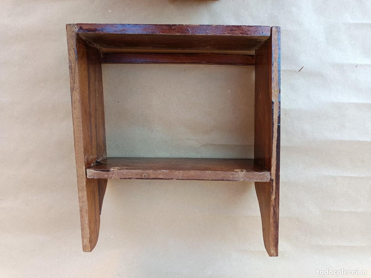 Antig&uuml;edades: Antiguo especiero de madera con figuritas - Foto 8