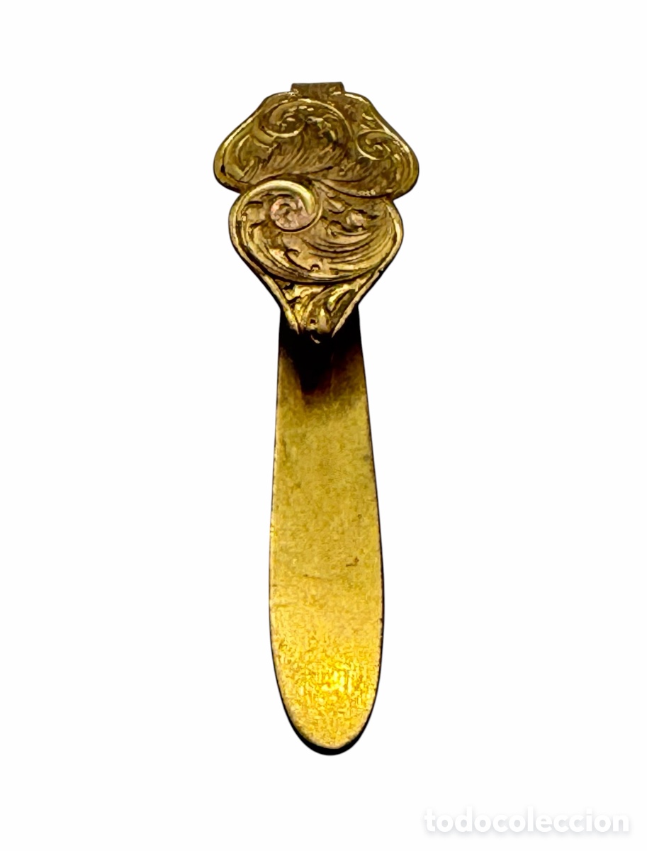 Antiquit&eacute;s: Antiguo Adorno Dorado