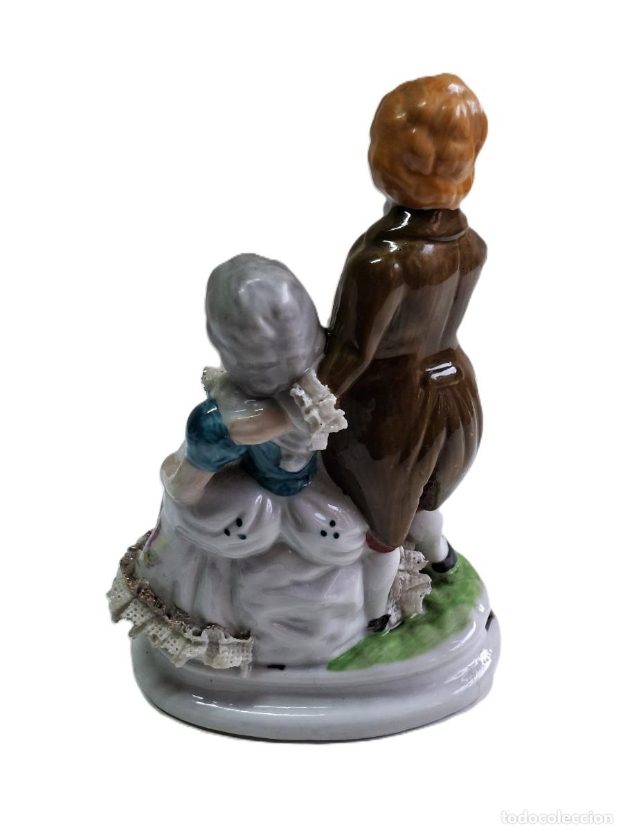 Antig&uuml;edades: 2 FIGURITAS DE PORCELANA - Foto 5