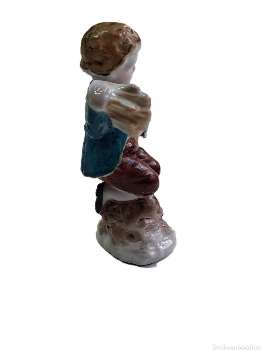 Antig&uuml;edades: 2 FIGURITAS DE PORCELANA - Foto 9
