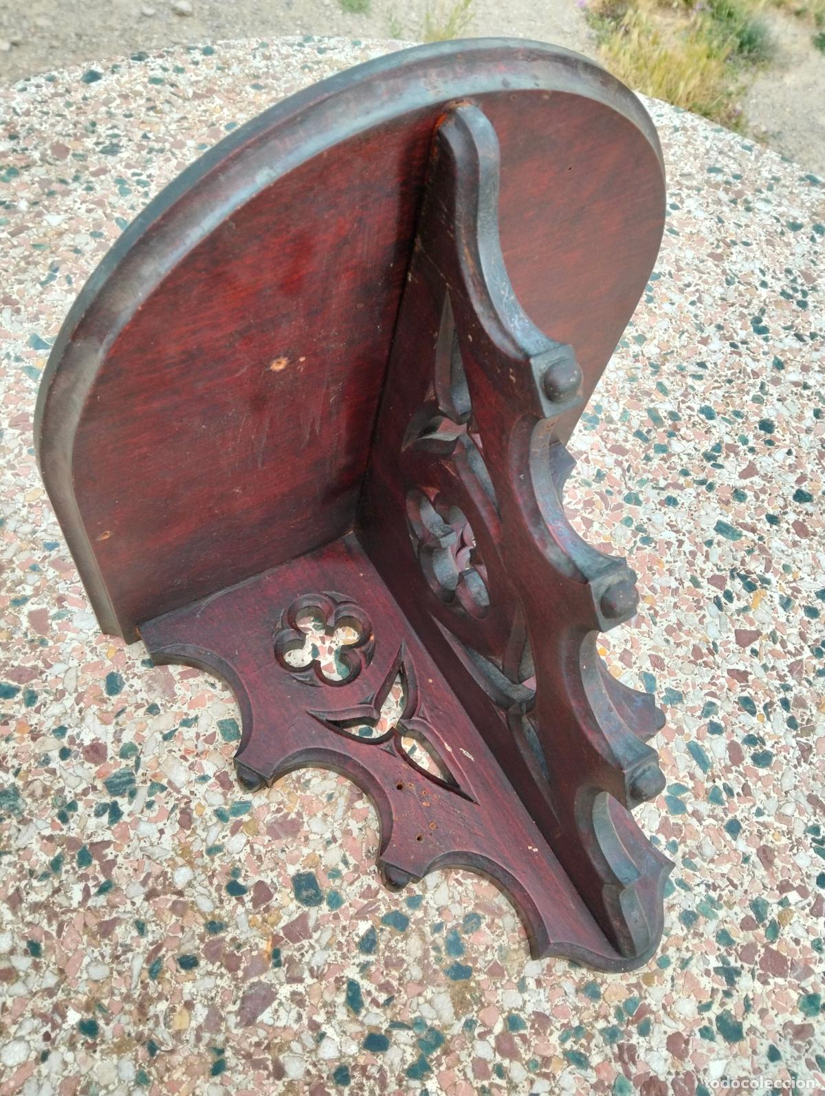Antiguidades: Antigua repisa de pared peana madera tallada decorativa para figura talla o santo neogotica a&ntilde;os 20