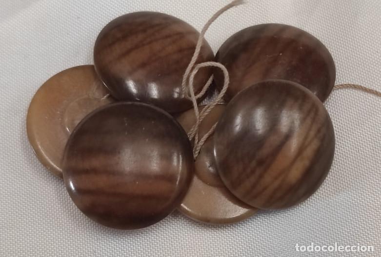 Antiquit&eacute;s: UEGO DE 6 BOTONES ANTIGUOS MARRONES, 20 MM