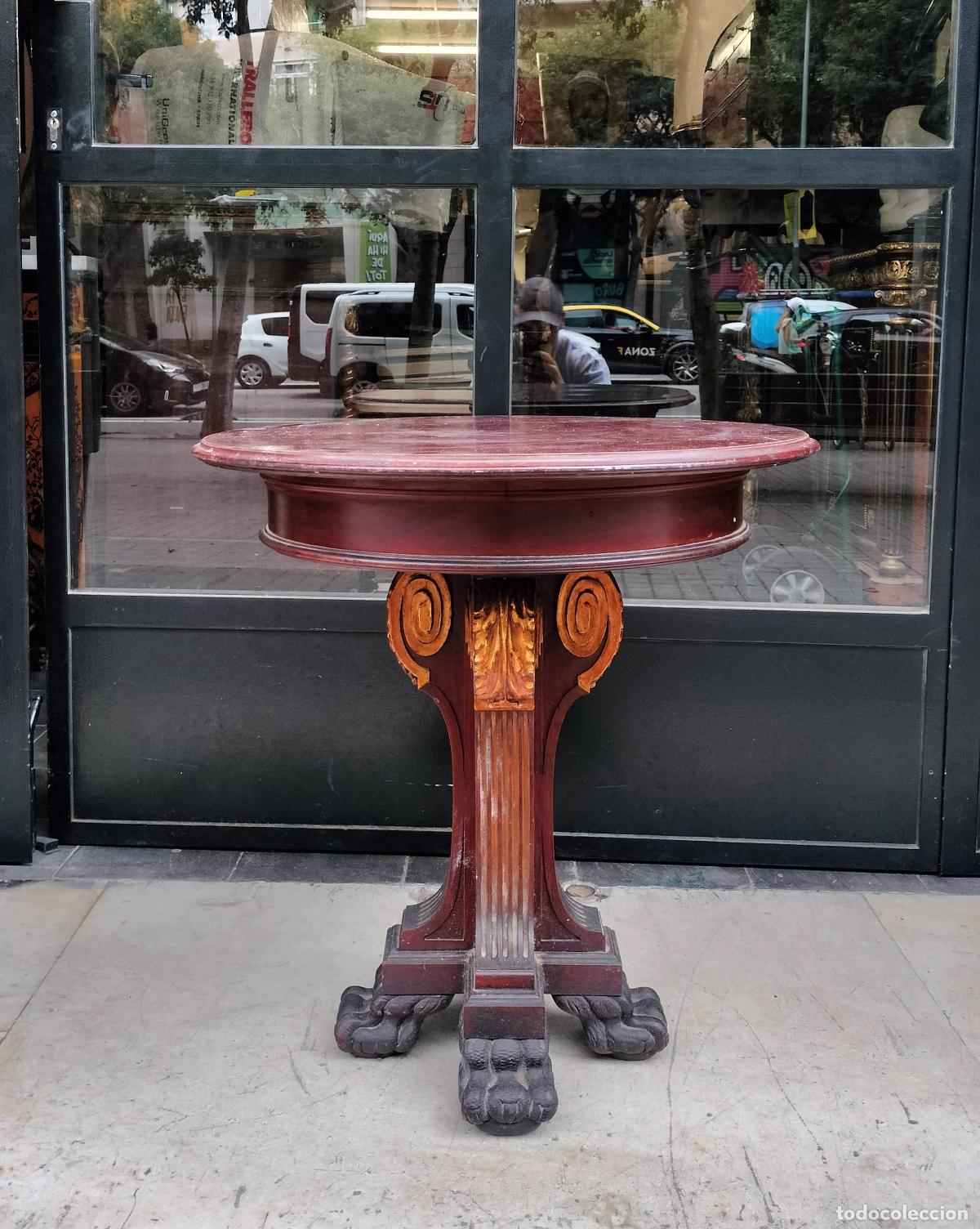 Antig&uuml;edades: ANTIGUA MESA DE CENTRO DE ESTILO NEOCL&Aacute;SICO. MADERA DE CAOBA. FRANCIA O ESPA&Ntilde;A. SIGLO XIX.