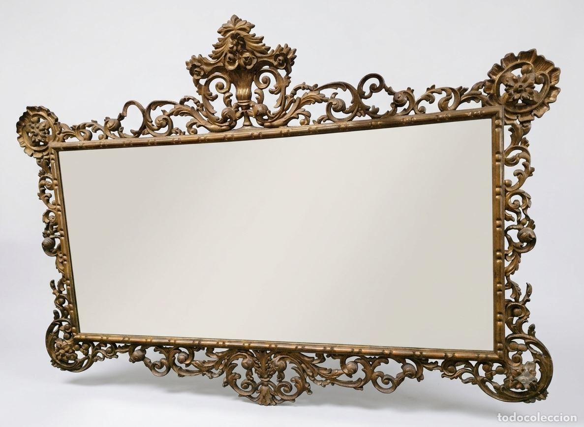 Antig&uuml;edades: ANTIGUO ESPEJO DE PARED DE ESTILO ROCOC&Oacute;. MADERA Y ESTUCO DORADO. ESPA&Ntilde;A. SIGLO XIX.