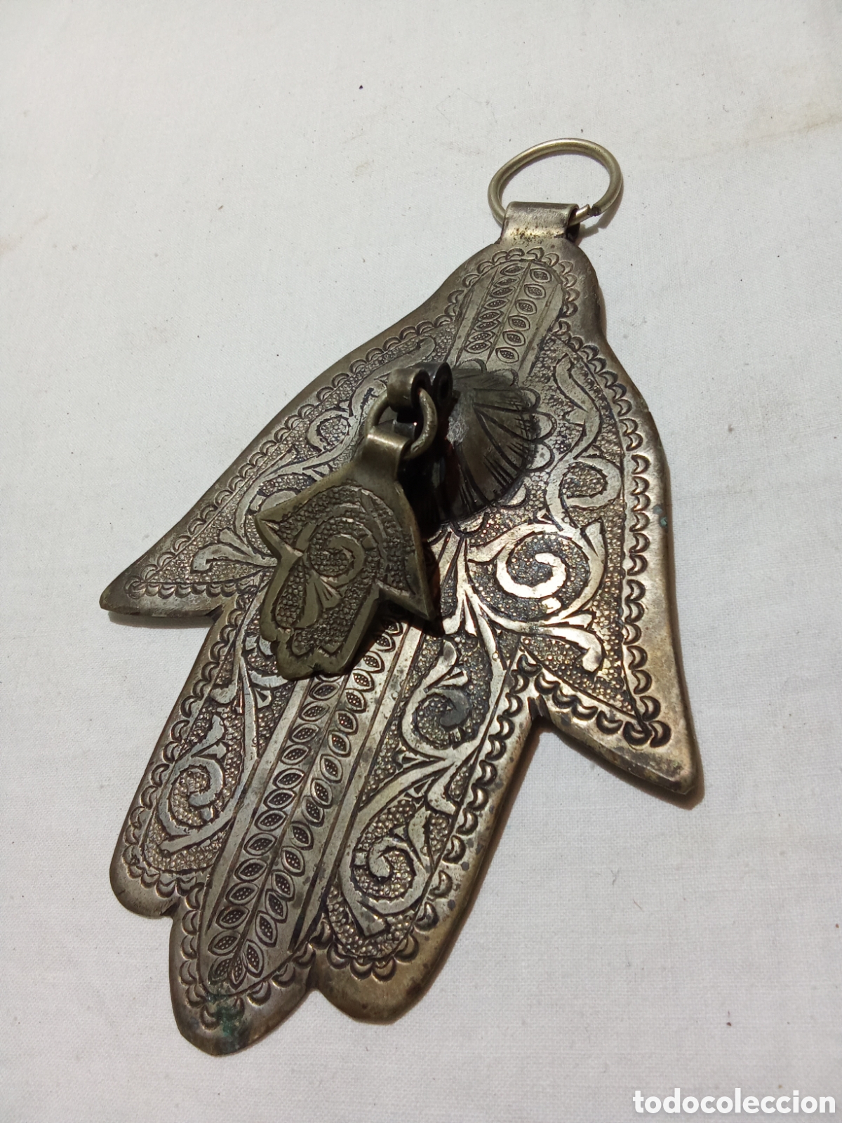 Antiques: BONITA MANO DE F&Aacute;TIMA EN LAT&Oacute;N O SIMILAR